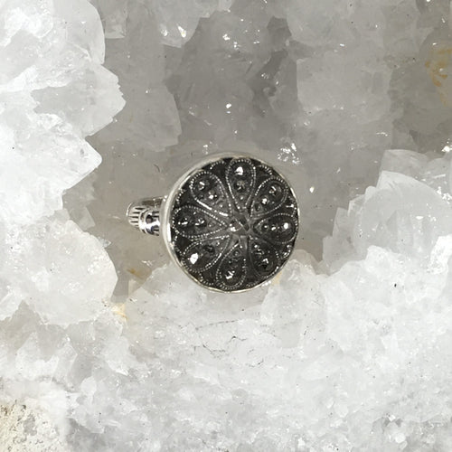 Vintage Glass with Silver Accent Button set in Sterling Silver Ring DesignSize 8