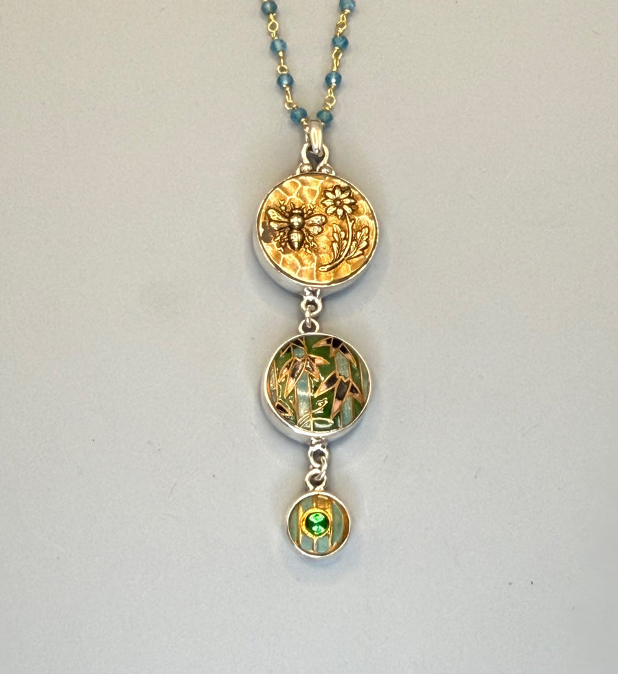 Victorian 3 Button Drop Necklace set in Sterling Silver w/ Apetite facet stone Necklace Accent