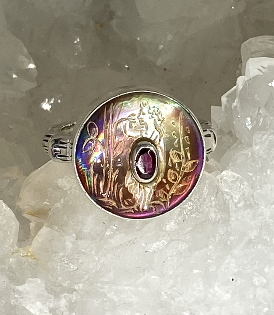 Victorian Tinted Carved Shell Image of Women w/Tourmaline Center Set in Sterling Silver Ring Size 8.5