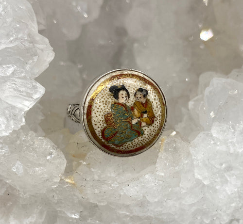 Satsuma Porcelain Hand Painted Button Woman and Child set in Sterling Silver Ring Size 8