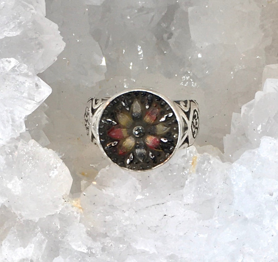Victorian Lacy Glass Button set in Sterling Silver Ring Design Size 7.5