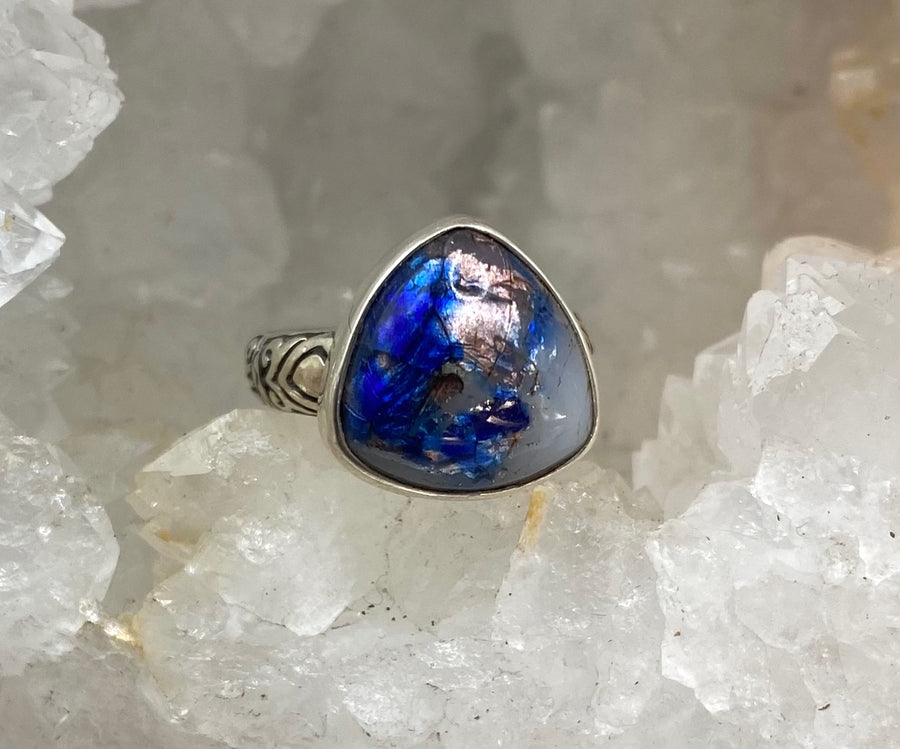Leo Popper Victorian Glass Button set in  Sterling Silver  Size 6-1/2