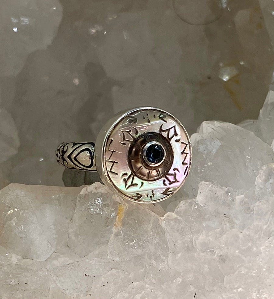 Victorian Carved Tinted Shell Button w/ Iolite Facet Center set in Sterling Silver Ring Size 6-3/4