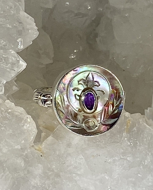 Victorian Carved Shell Button w/Amethyst Center set in Sterling Silver Size 8