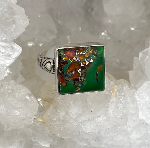 Victorian Leo Popper Glass Button set in Sterling Silver Ring Size 7.5