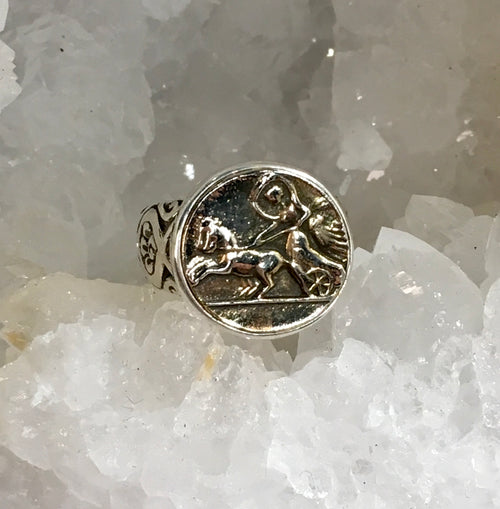 Victorian Picture metal Button image of Charriot & Rider set in sterling silver ring Size 7