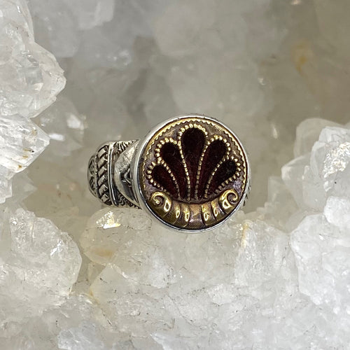 Victorian Velvet Perfume Button set in Sterling Silver size 10