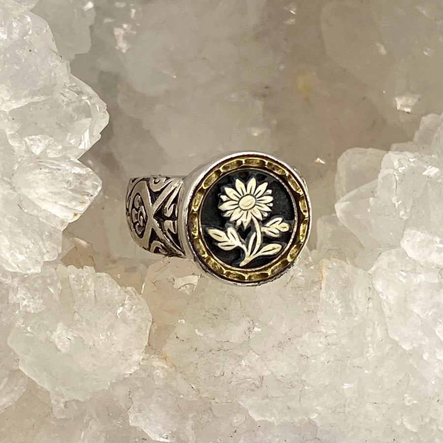 Victorian Ivroid Floral Button set in Sterling Silver size 8