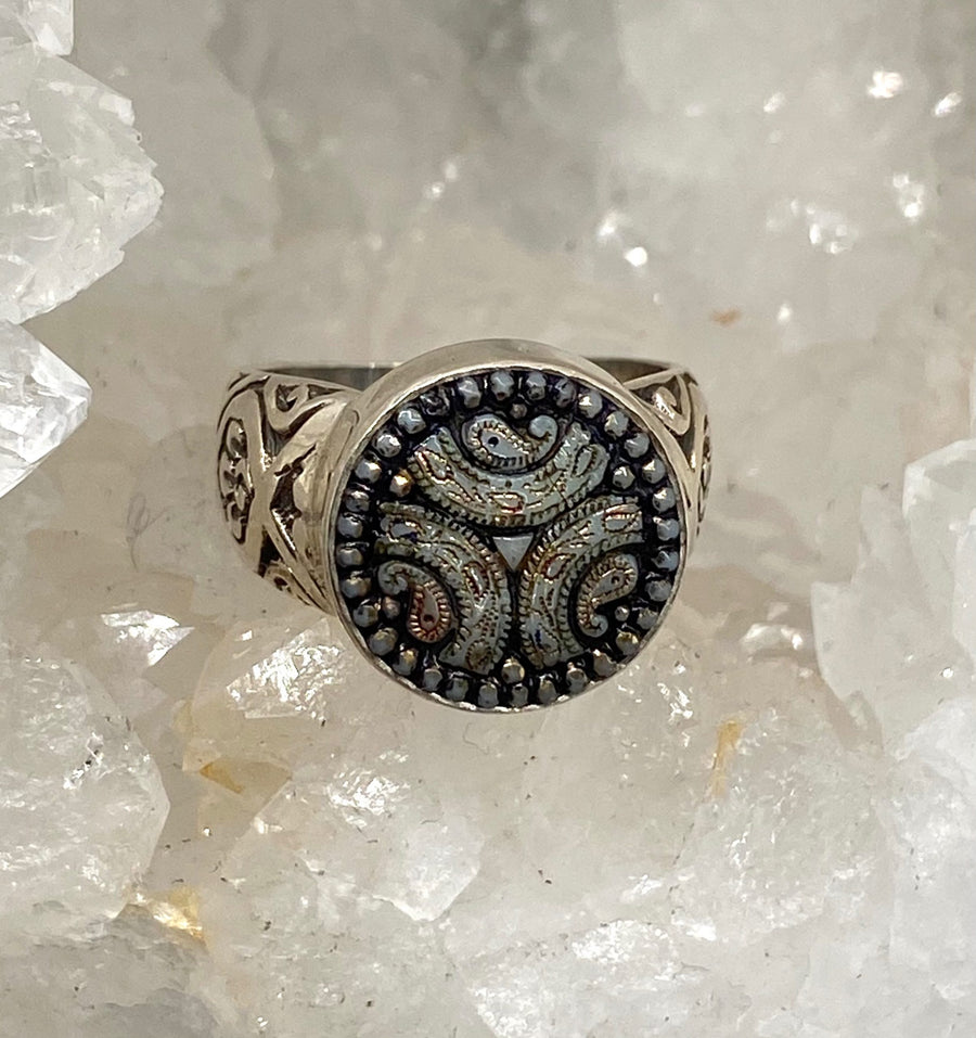 Victorian Lacy Glass Button set in Sterling Silver Ring Size 7.5